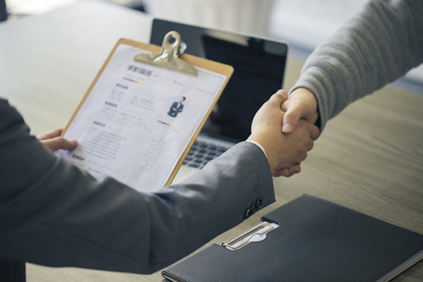 「人力資源管理咨詢」智能化招聘會是招聘的趨勢么？