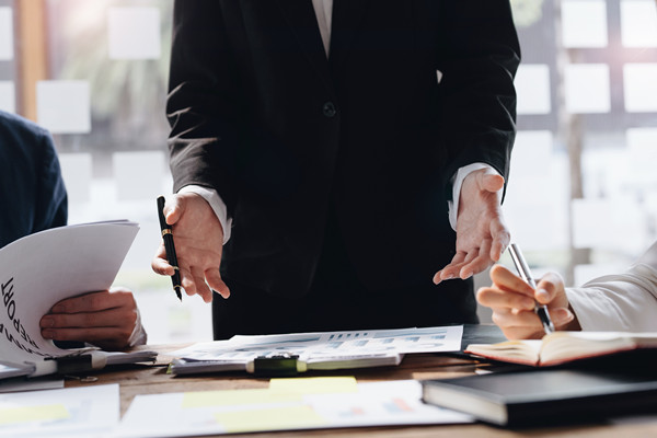 戰(zhàn)略規(guī)劃：構(gòu)建核心競(jìng)爭(zhēng)力，塑造未來(lái)！