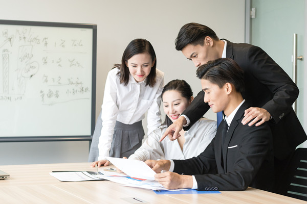 人才梯隊(duì)建設(shè)：培養(yǎng)儲(chǔ)備，確保企業(yè)持續(xù)發(fā)展