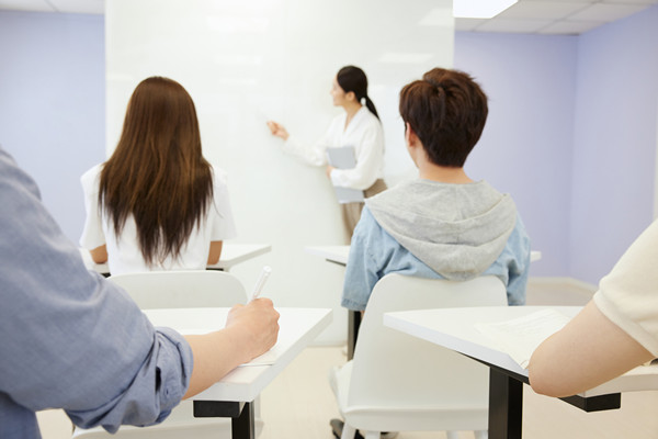 人才梯隊建設(shè)：培養(yǎng)儲備，確保企業(yè)持續(xù)發(fā)展