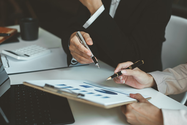 現(xiàn)代集團管控：跨層次，跨地域，跨產(chǎn)業(yè)的視角