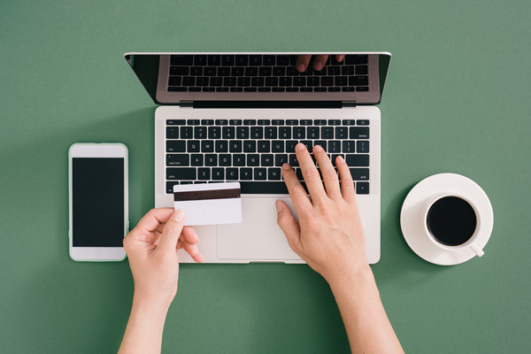 分析行業(yè)薪酬數(shù)據(jù)，制定更具競爭力的薪酬方案