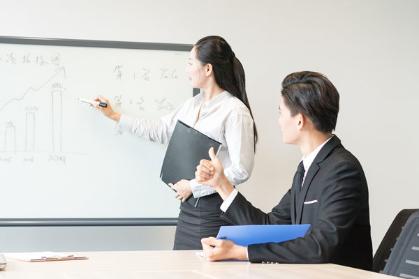 績效培訓(xùn)：提升技能，提高員工績效