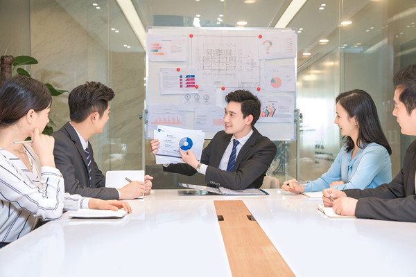 績效管理的最佳實踐：理論、研究與實踐的結合