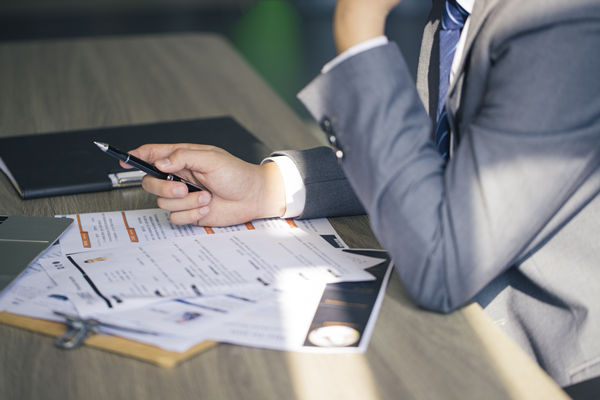 超越招聘：全面解析人力資源管理中的選、育、用、留