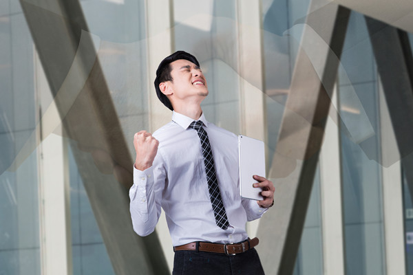 績效管理：應(yīng)對變革挑戰(zhàn)，推動組織變革成功