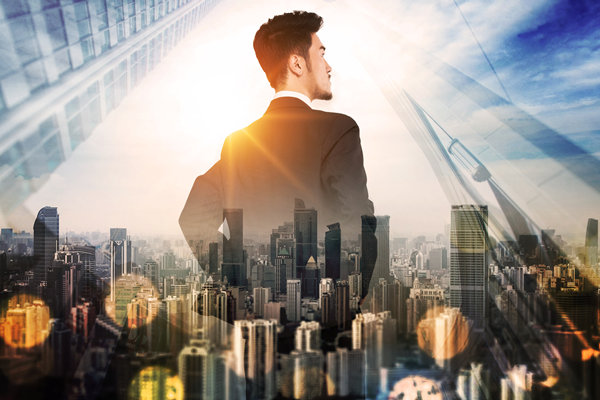 轉(zhuǎn)變戰(zhàn)略思維，適應(yīng)市場(chǎng)變化，推動(dòng)企業(yè)發(fā)展