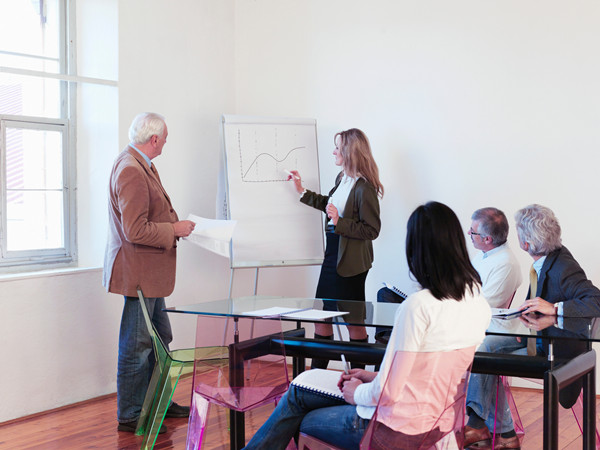 數(shù)據分析與優(yōu)化：提升營銷效果和投資回報