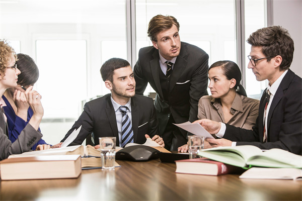 強(qiáng)化集團(tuán)管控體系，引領(lǐng)企業(yè)穩(wěn)健前行，共筑輝煌未來