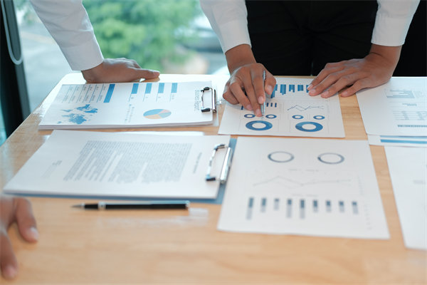 平衡計(jì)分卡：多維度評(píng)估，全面提升績(jī)效