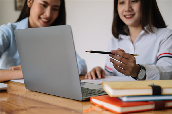 聚焦年度目標(biāo)，精心策劃經(jīng)營，計(jì)劃引領(lǐng)企業(yè)前行