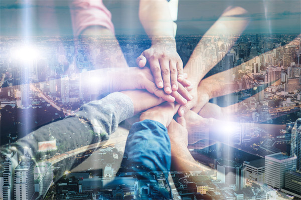 精準(zhǔn)集團管控，提升企業(yè)核心競爭力，引領(lǐng)行業(yè)變革