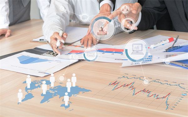 制定年度經(jīng)營計劃，明確發(fā)展目標，引領(lǐng)企業(yè)穩(wěn)健前行