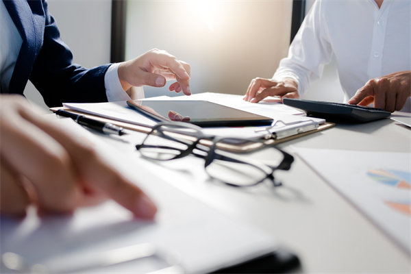 智慧預(yù)算，護(hù)航企業(yè)未來(lái)，構(gòu)建穩(wěn)健預(yù)算管理體系