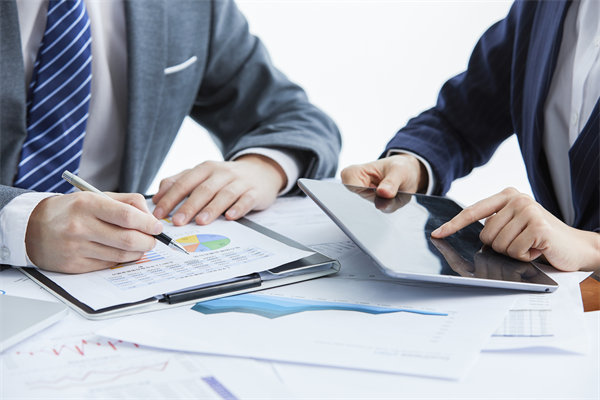 績(jī)效改進(jìn)計(jì)劃：針對(duì)性改進(jìn)，提高績(jī)效水平