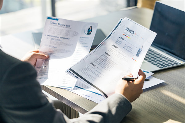 優(yōu)化人力資源配置，提升企業(yè)運(yùn)營(yíng)效率與核心競(jìng)爭(zhēng)力