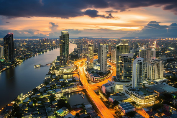 集團(tuán)管控創(chuàng)新實(shí)踐，引領(lǐng)行業(yè)發(fā)展趨勢與變革