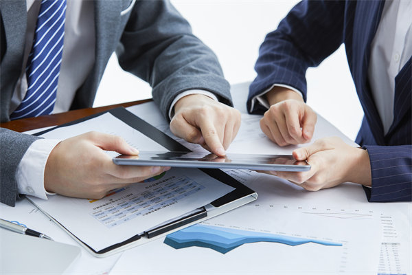 決策智囊：匯聚精英智慧，提升企業(yè)決策質(zhì)量