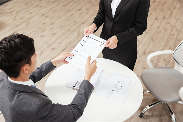 人力資源與業(yè)務(wù)戰(zhàn)略融合，推動企業(yè)持續(xù)發(fā)展與創(chuàng)新