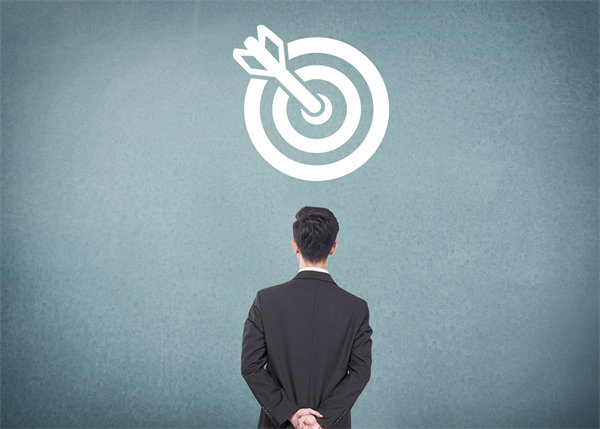 薪酬績(jī)效與戰(zhàn)略目標(biāo)協(xié)同，推動(dòng)企業(yè)持續(xù)發(fā)展與成長(zhǎng)