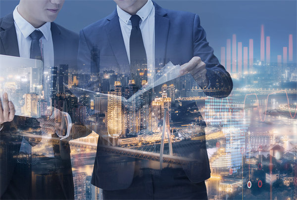 立足企業(yè)實際，制定可行經(jīng)營計劃，確保企業(yè)穩(wěn)健前行