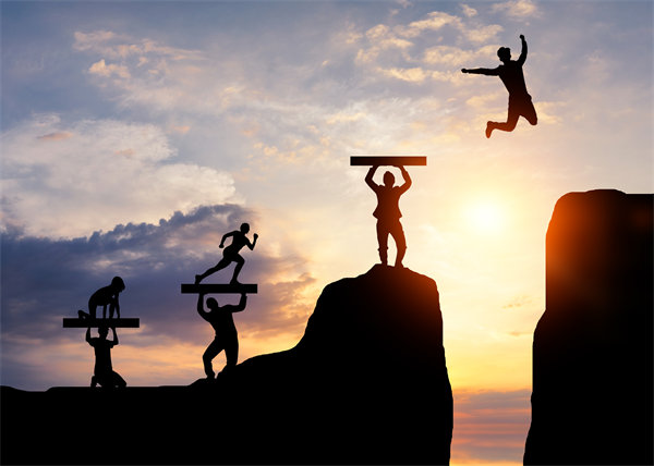 如何構(gòu)建高效能的組織架構(gòu)以驅(qū)動(dòng)企業(yè)的業(yè)務(wù)發(fā)展？