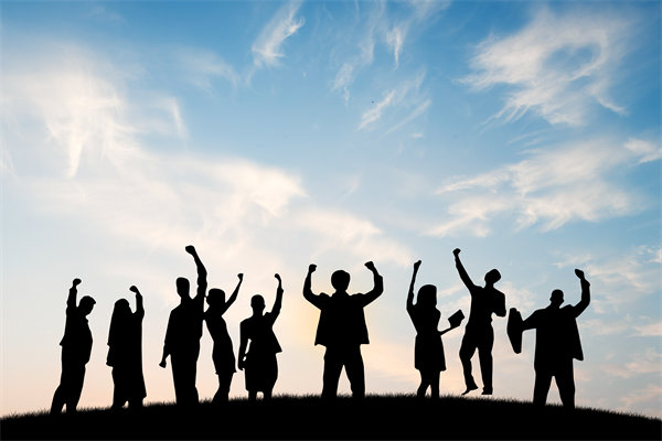 如何設計競爭力強的薪酬體系吸引并留住頂尖人才？