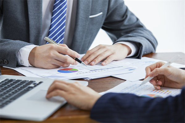 跨部門預(yù)算協(xié)同機制建立會面臨哪些挑戰(zhàn)與解決方案？