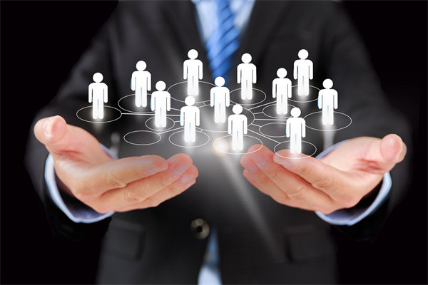 面對行業(yè)變革，企業(yè)如何重構(gòu)組織以適應(yīng)新市場環(huán)境？