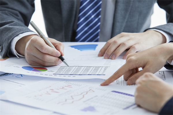 高管薪酬激勵(lì)方案：長期與短期激勵(lì)如何平衡？