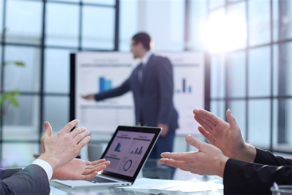 集團(tuán)管控如何促進(jìn)內(nèi)部資源共享與協(xié)同作戰(zhàn)能力？