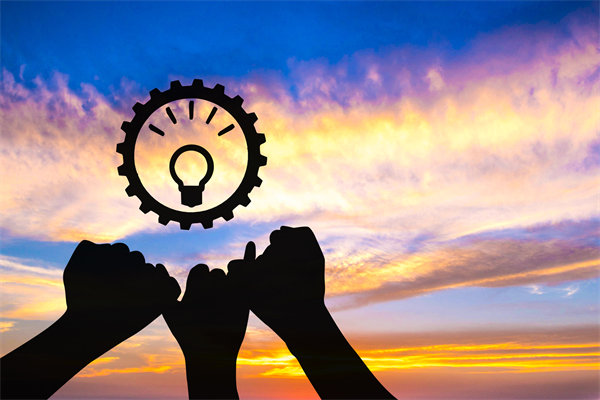 在全球化下，跨國企業(yè)如何規(guī)劃組織結構與運營模式？