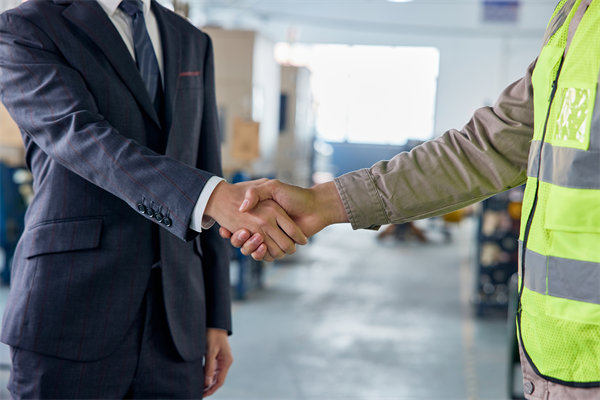 在精益轉(zhuǎn)型過(guò)程，如何克服員工抵觸情緒，促進(jìn)改革？