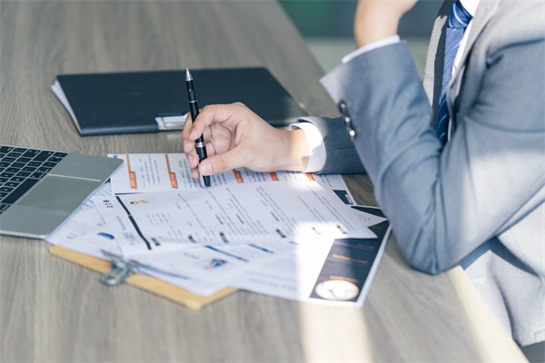 企業(yè)在招聘過程中，如何確保公平性與多樣性并存？