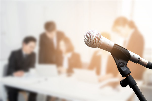 年度經(jīng)營計(jì)劃中的員工培訓(xùn)與發(fā)展計(jì)劃如何設(shè)計(jì)？