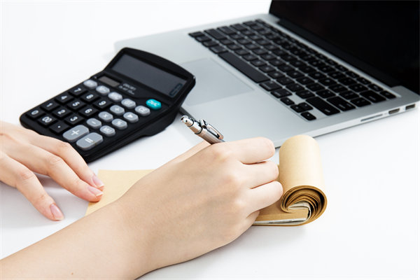 如何運(yùn)用數(shù)字化工具提升預(yù)算管理效率與透明度？