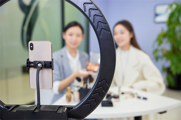 如何制定有效的營銷策略，以提升品牌影響力？