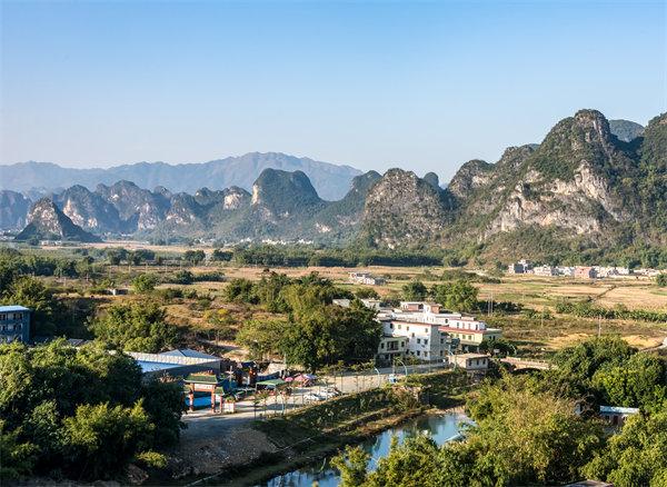 清遠(yuǎn)集團(tuán)管控咨詢公司如何強(qiáng)化集團(tuán)集權(quán)與分權(quán)？