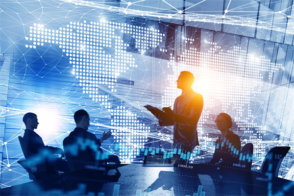 面對(duì)市場(chǎng)快速變化，組織規(guī)劃如何保持靈活性與前瞻性？