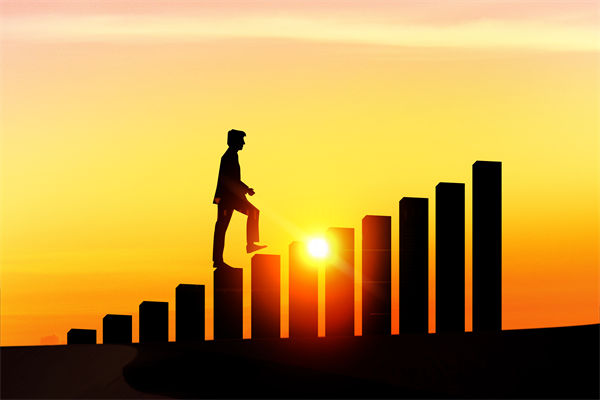 如何通過人力資源管理提升企業(yè)核心競(jìng)爭(zhēng)力？