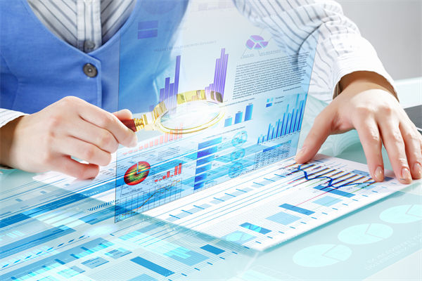 數(shù)據(jù)分析如何幫助組織規(guī)劃更精準(zhǔn)地預(yù)測(cè)未來(lái)趨勢(shì)？