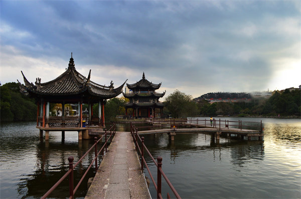 臺州年度經(jīng)營計劃咨詢公司如何規(guī)劃企業(yè)全年發(fā)展藍(lán)圖？