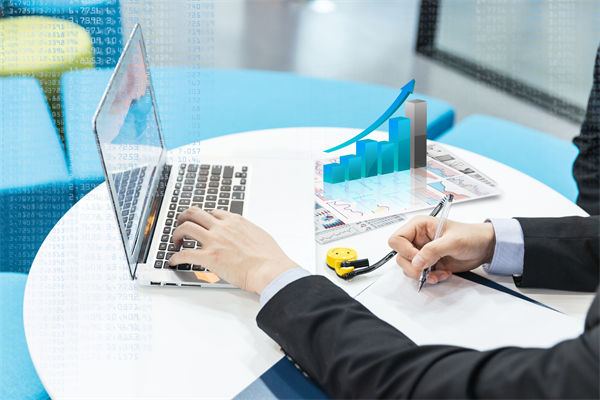 大數(shù)據(jù)與AI如何助力企業(yè)實現(xiàn)精準(zhǔn)預(yù)算分析與預(yù)測？