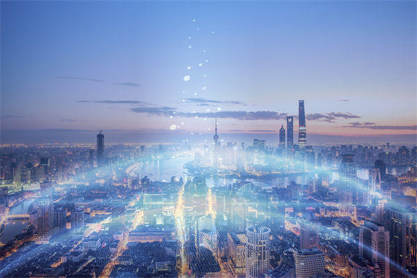 在全球化背景下，企業(yè)如何構建競爭優(yōu)勢的戰(zhàn)略框架？