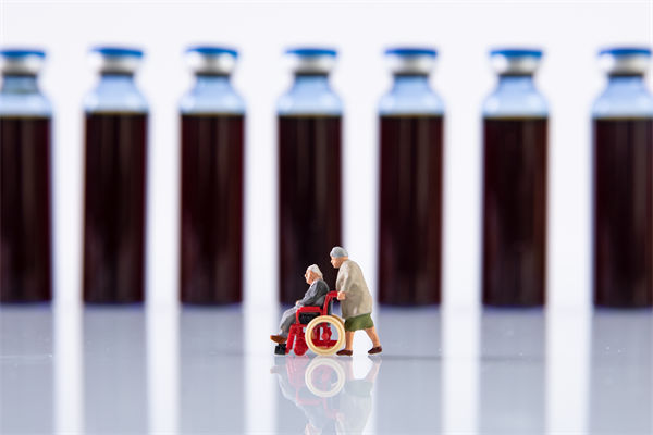 為啥有些老人沉迷購買保健品？對品牌營銷有何啟示？