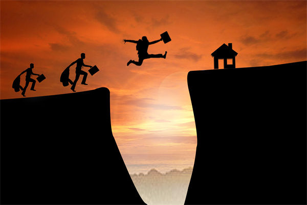 如何通過人力資源策略實現企業(yè)員工潛能最大化？