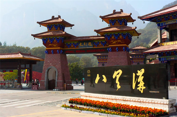 企業(yè)深陷瓶頸期，發(fā)展舉步維艱，新鄉(xiāng)戰(zhàn)略咨詢公司如何破局？