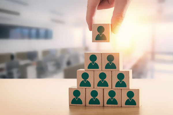 內(nèi)部人才儲備不足，關(guān)鍵崗位青黃不接，人力資源如何應(yīng)對？