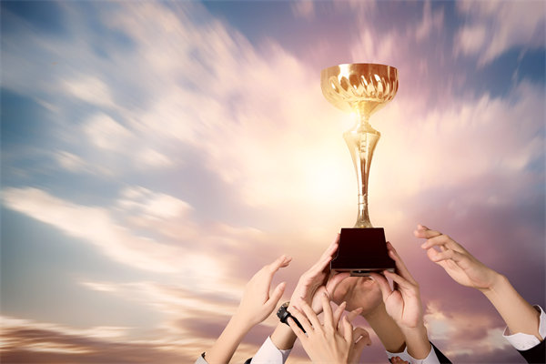 績效與薪酬脫鉤，薪酬咨詢如何重塑高效激勵連接機制？