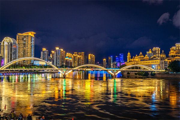 企業(yè)如何借助福州咨詢公司提升員工績效與團(tuán)隊(duì)效能？